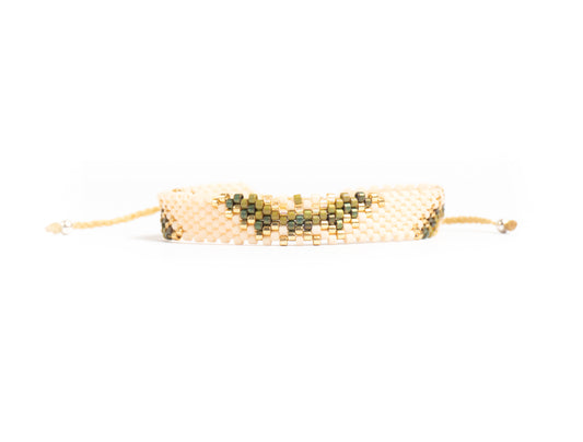 Pulsera Miyuki chica beige media luna verde